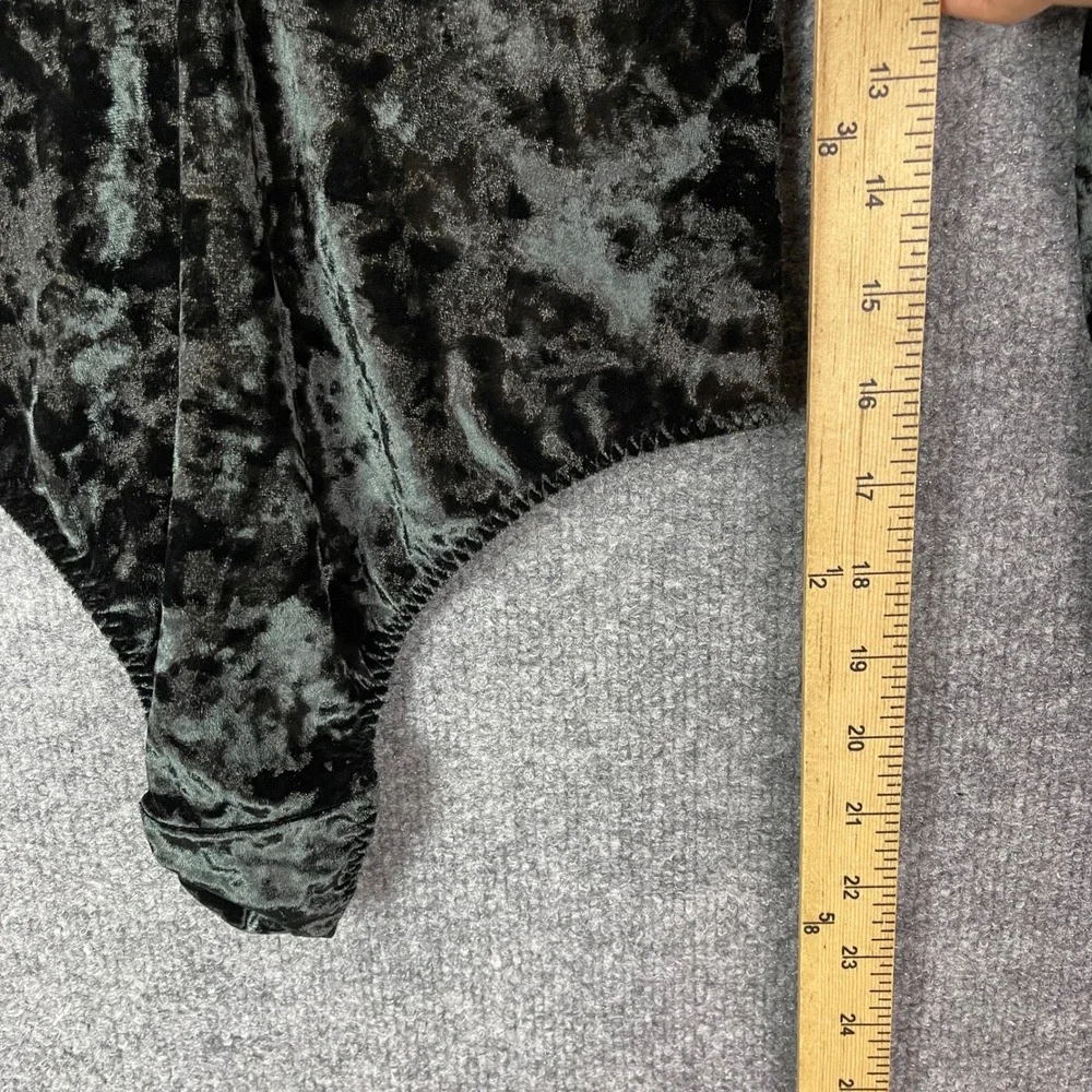 NEW Victoria's Secret Black Crushed‎ Velvet Bodysuit Long Sleeve V-Neck XS/S - Picture 6 of 9